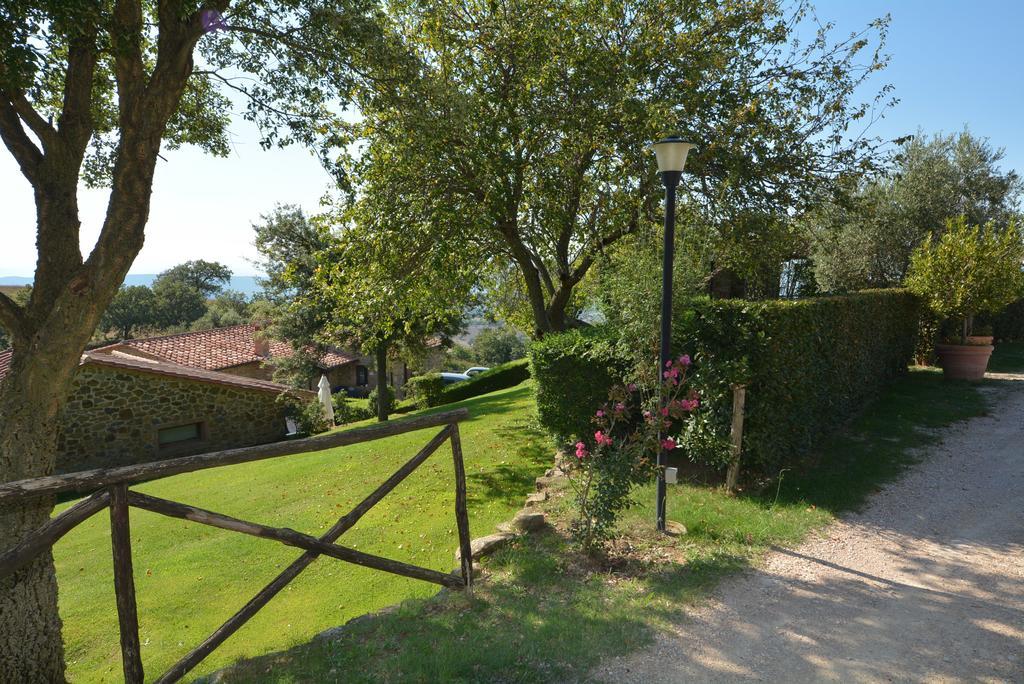 Agriturismo Podere L'Aione Скансано Экстерьер фото